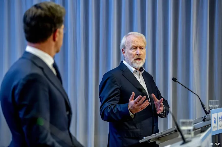 experts booster zinvol ook tegen omikron met andere jas