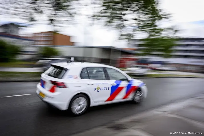 explosie in woning rotterdam leidt tot ontdekking drugslab