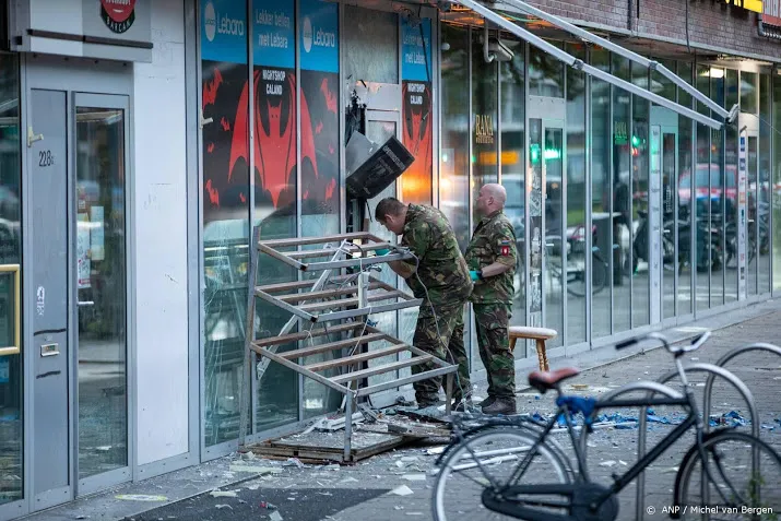 explosief ontploft in amsterdamse wijk osdorp