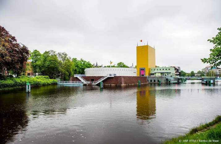 expo vrouwenkiesrecht in radicale noorden