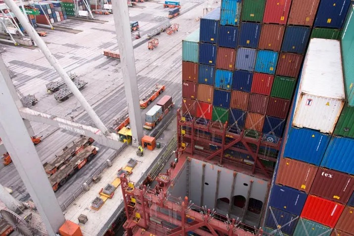export groeit flink in april