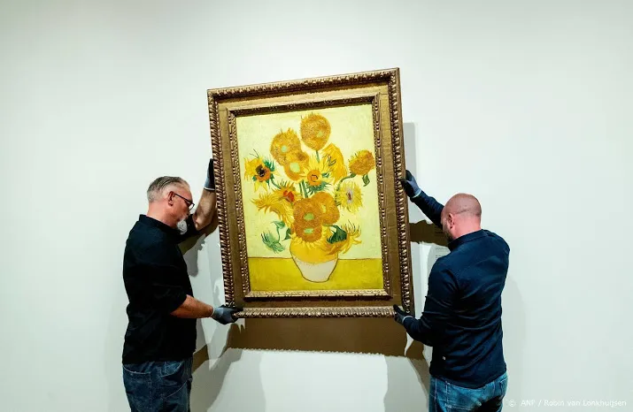 expositie laat alles zien over zonnebloemen