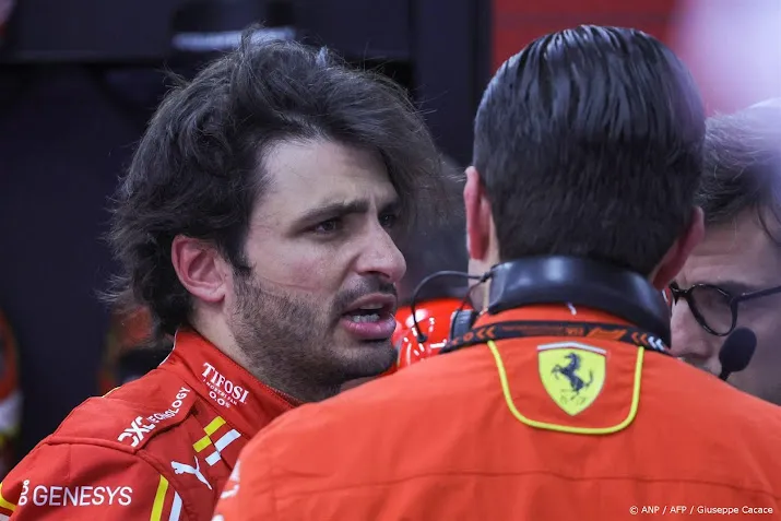 f1 coureur sainz mist gp saudi arabie door blindedarmontsteking