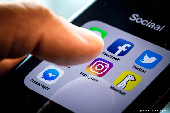 facebook en instagram kampen met storing