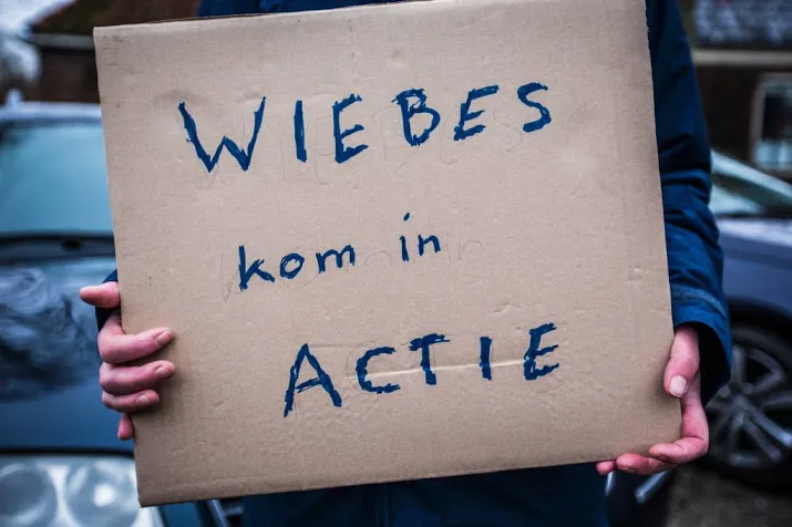 fakkeltocht uit ongenoegen over gaswinning