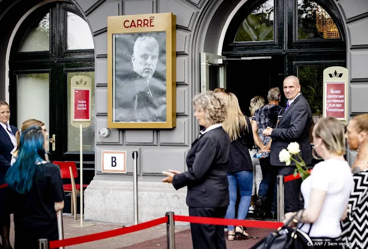 familie de vries geraakt door grote belangstelling bij carre