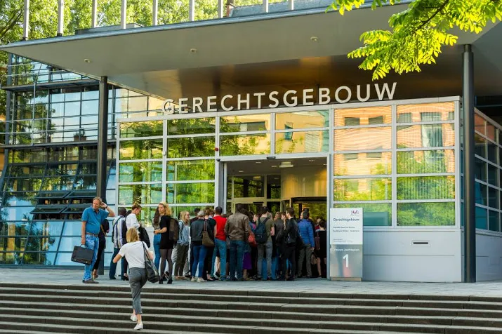 familie faber blijft bij voorbedachten rade p