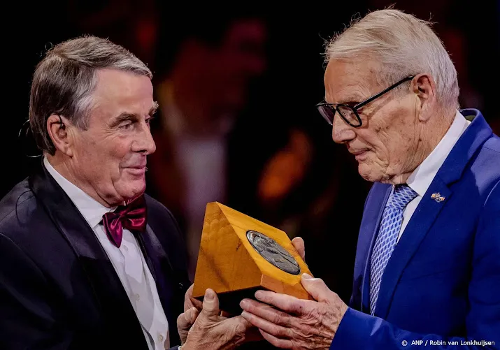 fanny blankers koen carriereprijs voor wielerlegende jan janssen