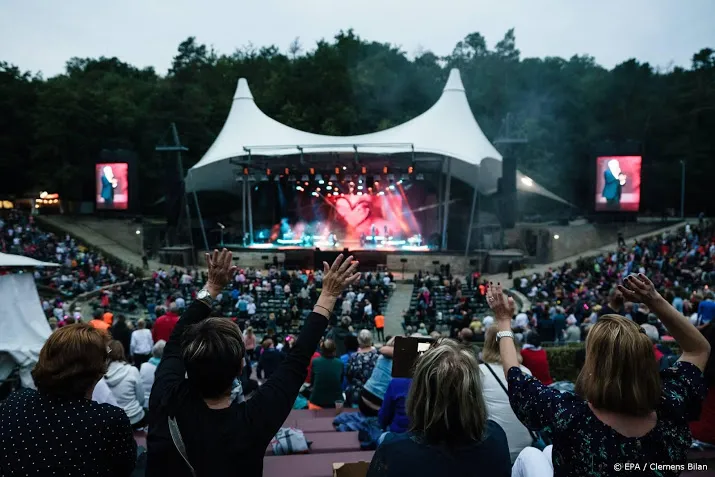 fans moeten bewezen coronavrij zijn bij bezoek evenementen
