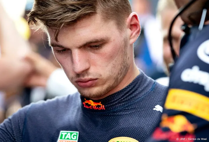 fans zien verstappen in eerste ronde uitvallen