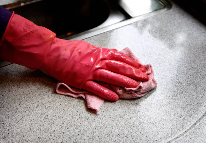 fastfoodsector gaat beter om met schoonmakers