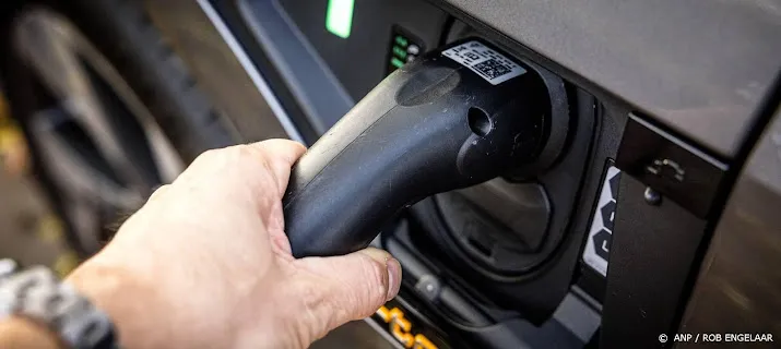 fastned bouwt laadstation met elektrisch materieel