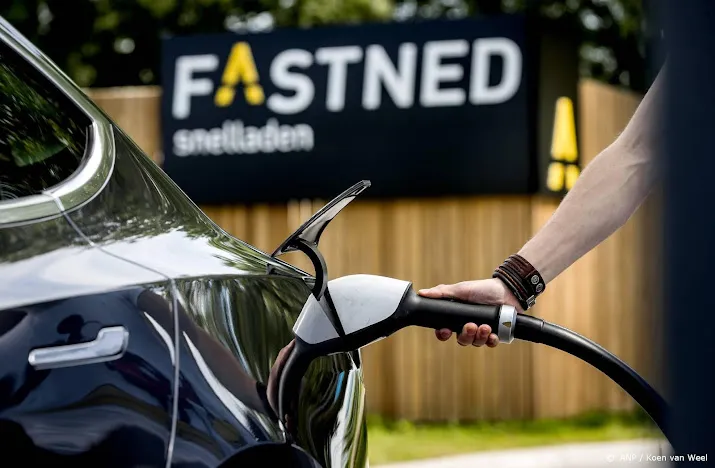 fastned past tarieven snelladen aan om stijgende energieprijzen