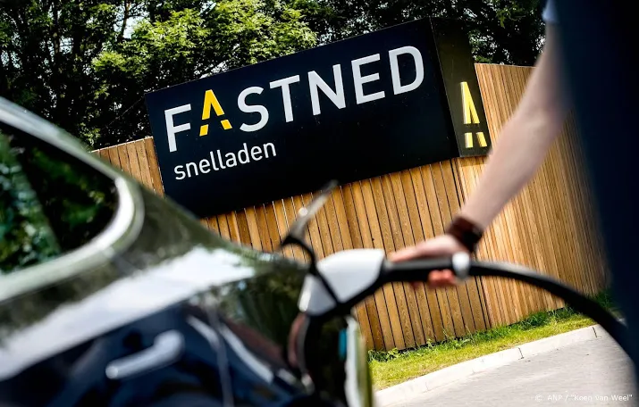 fastned zet stap in belgie