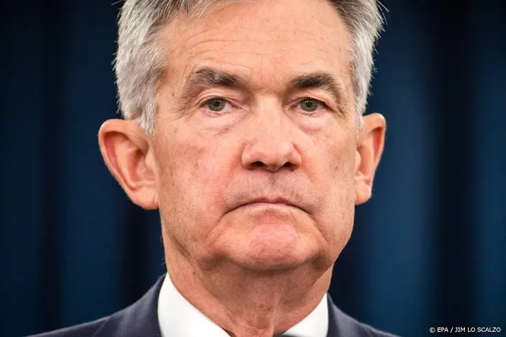 fed baas laat zich niet kisten door trump