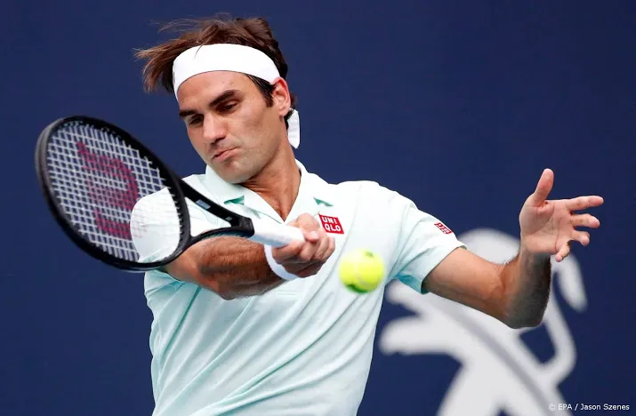 federer in uur langs medvedev in miami