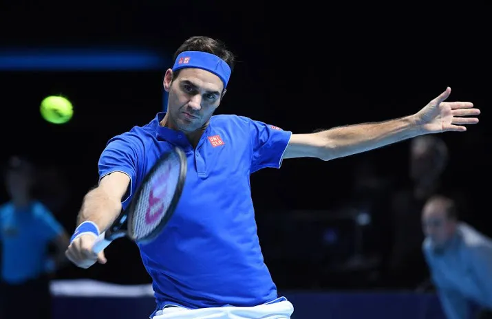 federer na setwinst door naar halve finale
