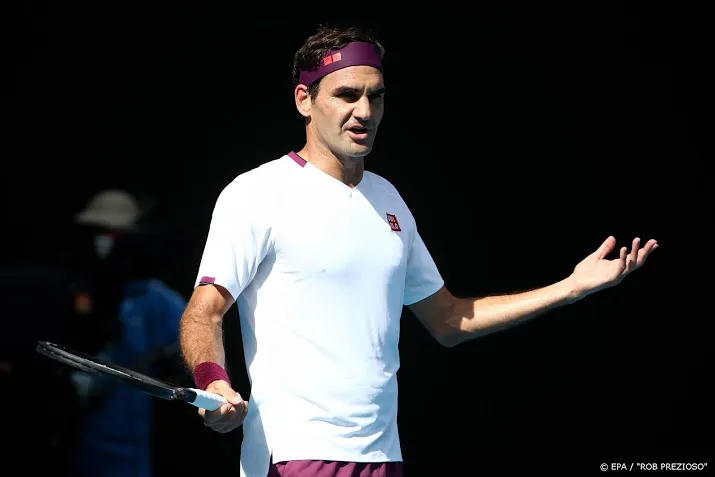 federer werkt zeven matchpoints weg en gaat door