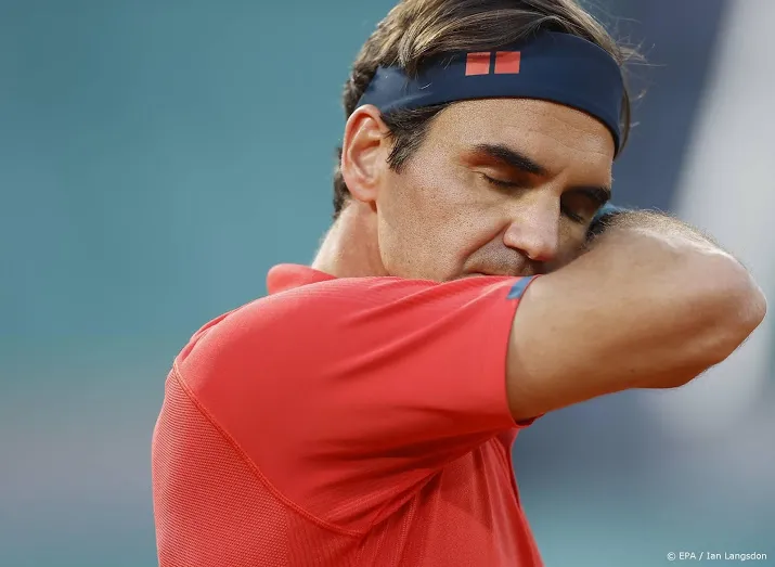 federer wint op tennistoernooi in halle eerste partij op gras