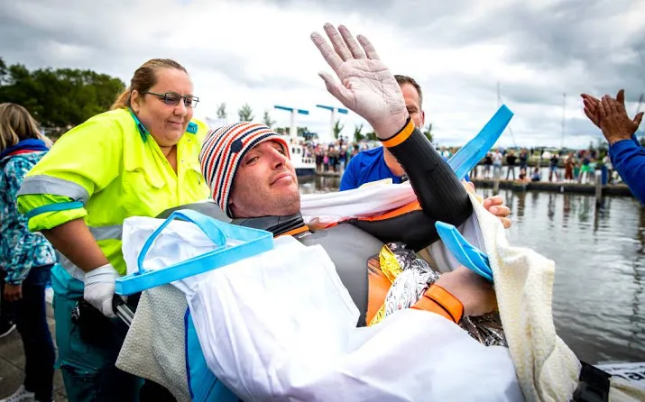 feest rond elfstedenzwemtocht gaat door