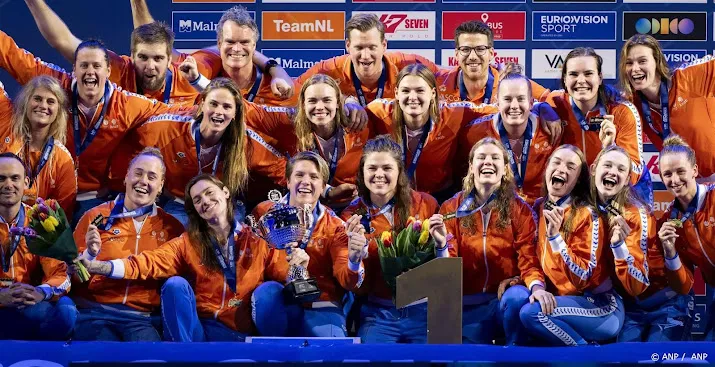 feest waterpolosters na ek winst nog groter dan na wereldtitel