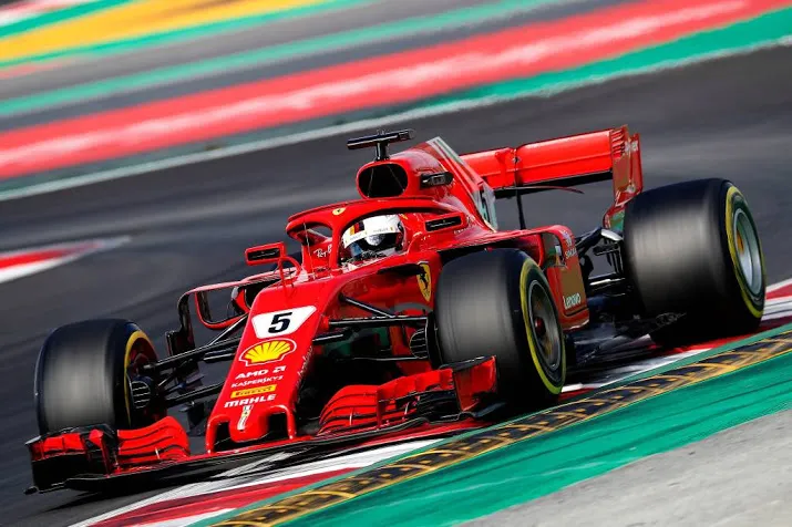 ferrari trekt topman fia aan