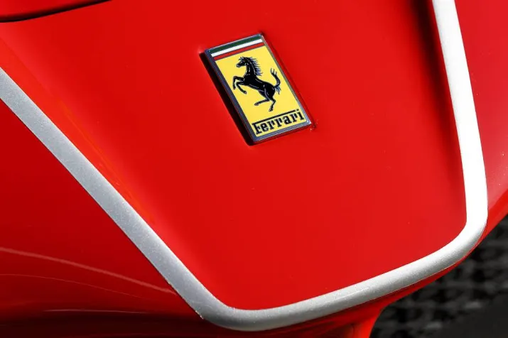 ferrari verkoopt recordaantal sportwagens
