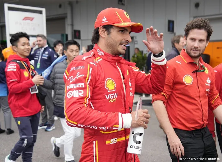 ferrari winnaar sainz ziet veel snellere red bulls in japan