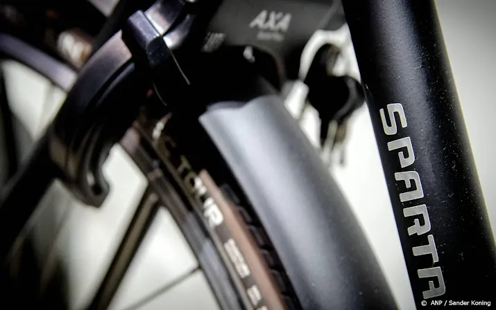 fietsenfabrikant accell kampt met tekorten aan onderdelen