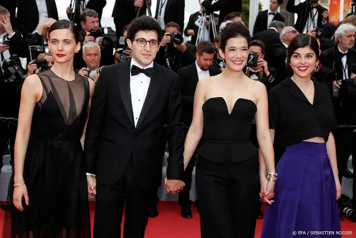 film by the sea opent met la belle epoque