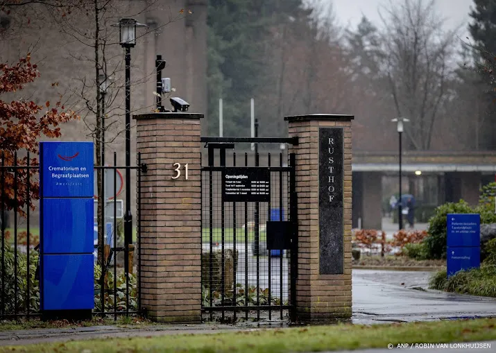 filmpjes van spiritueel onderzoek op begraafplaats gepubliceerd