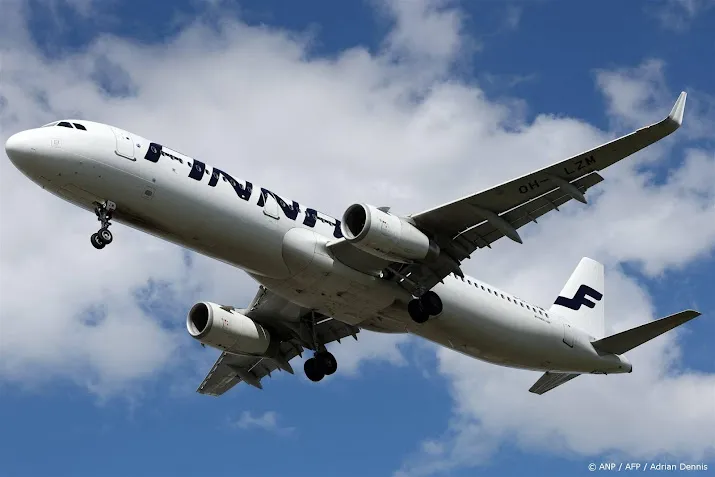 finnair staakt vluchten op ests tartu om russische gps inmenging