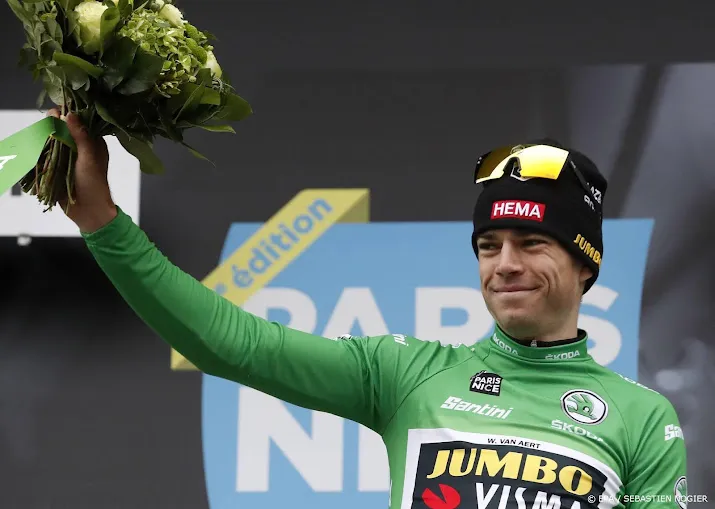 fit verklaarde van aert rijdt wielerklassieker parijs roubaix