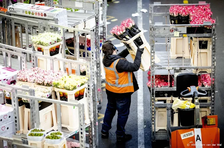 floraholland mag vervoerders van bloemen en planten overnemen