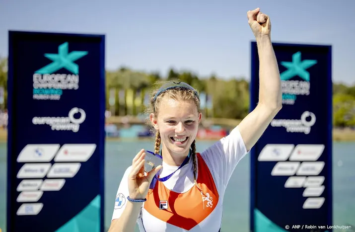 florijn en twellaar bezorgen succesvolle roeiploeg ook goud op ek