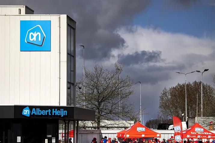 fnv ah zet stakingsbrekers in melding bij arbeidsinspectie