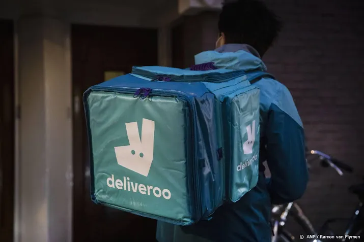 fnv klaagt deliveroo aan om nabetaling aan bezorgers