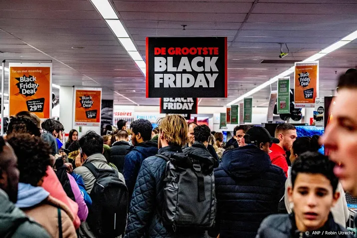 fnv sla black friday dit jaar over en voorkom meer besmettingen