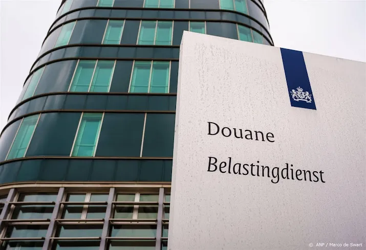 fnv sociale onveiligheid bij belastingdienst douane en toeslagen