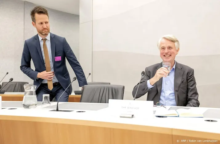 fnv vertrek benschop spijtig bang dat dit oplossing vertraagt