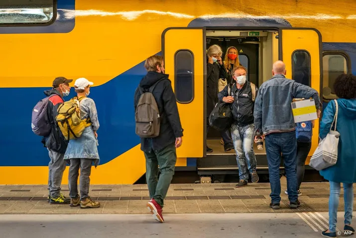 fnv vindt massaontslag in ov onnodig en onacceptabel