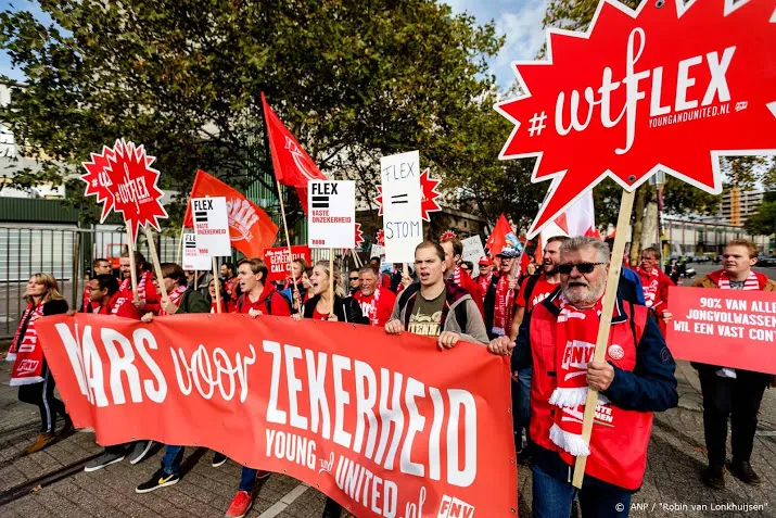 fnv vreest voor baan van meer dan 800 000 mensen met flexcontract
