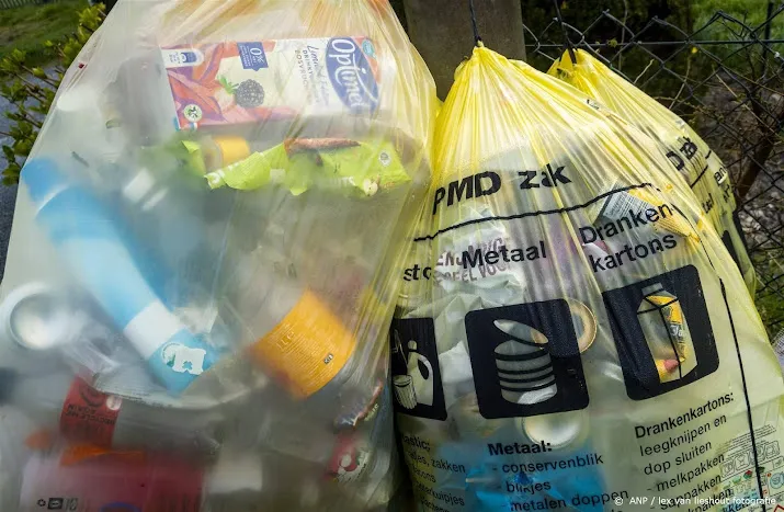 fonds gemeenten en verpakkers moeten anders omgaan met plastic
