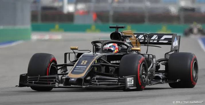 formule 1 bolide haas terug naar vertrouwd grijs rood en zwart