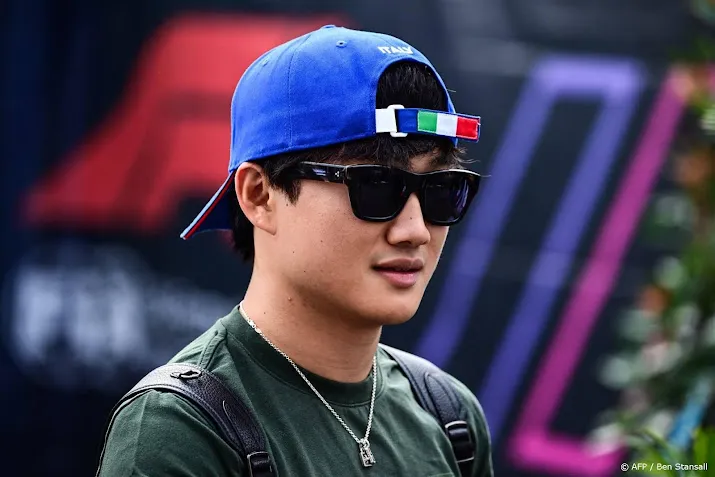 formule 1 coureur tsunoda valt uit in opwarmronde gp van italie