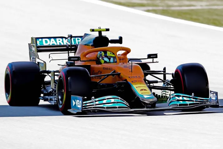 formule 1 renstal mclaren gaat komende jaren door met norris