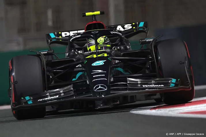 formule 1 team mercedes bevestigt vertrek hamilton na 2024