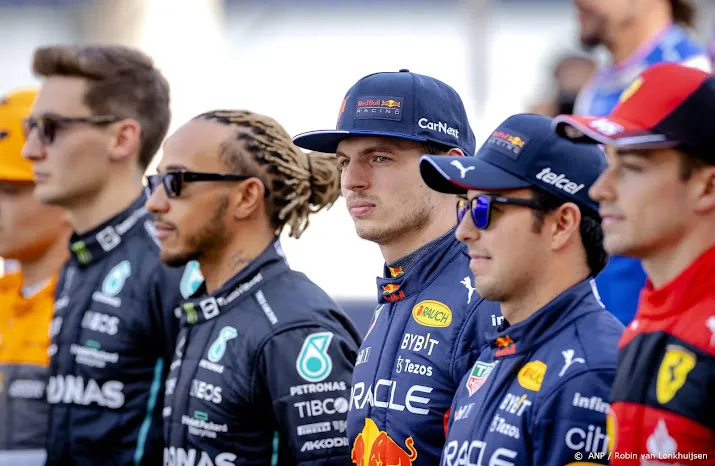 formule 1 team mercedes in bakoe te veel gevraagd van coureurs