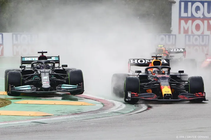 formule 1 team red bull haalt belangrijke pion weg bij mercedes