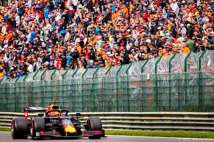 formule 1 teams moeten werkzaamheden vier weken langer stilleggen